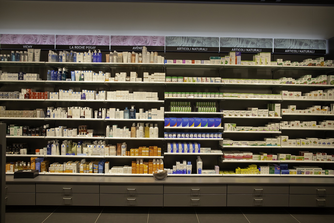 Bilder Farmacia Amavita Mordasini