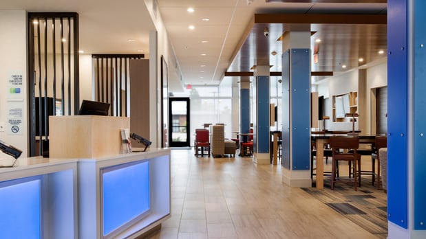 Images Holiday Inn Express & Suites Racine by IHG