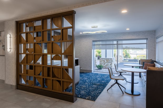 Images Holiday Inn Anderson by IHG