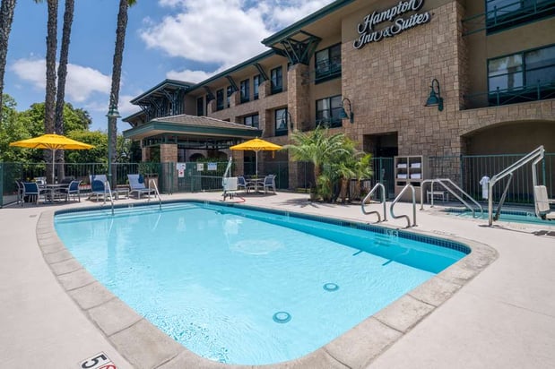 Images Hampton Inn & Suites Agoura Hills