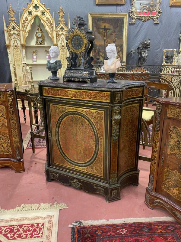 Images Antonio Antiques
