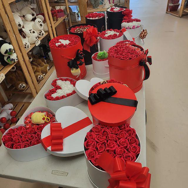 Images Rainbow Florist Designers