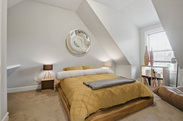 Images Phyllis Podolske, REALTOR | Premiere Property Group
