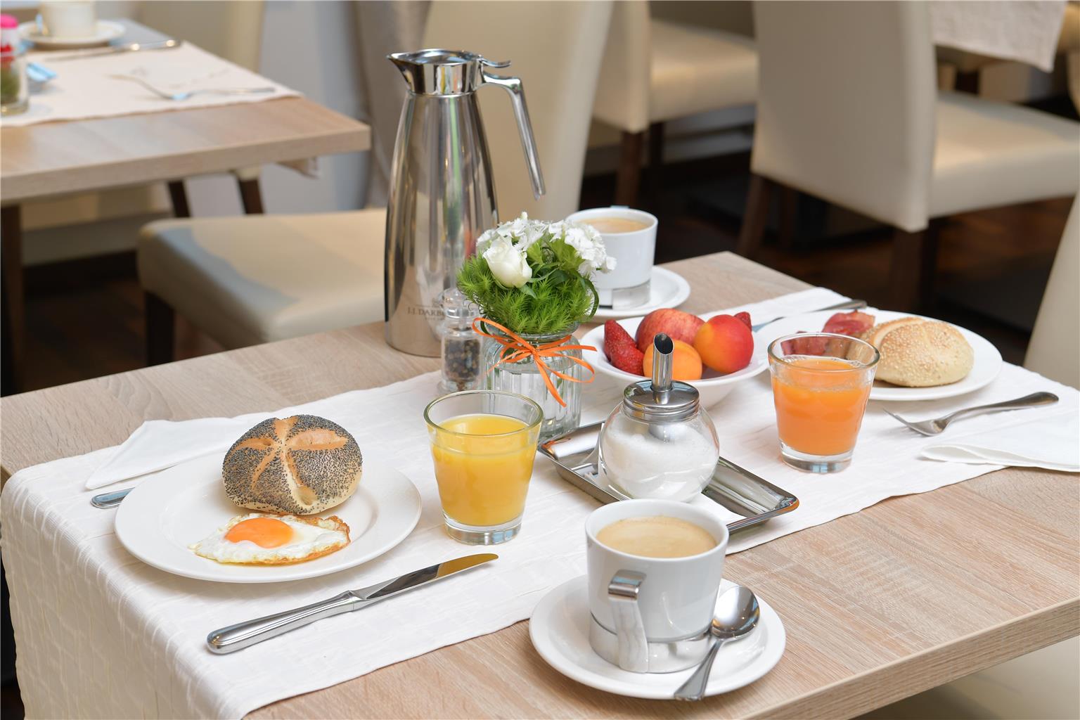 Best Western Queens Hotel Pforzheim-Niefern, Pforzheimer Strasse 52 in Niefern
