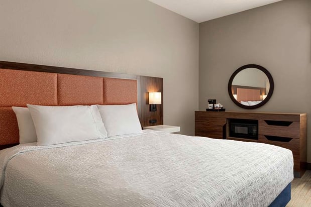 Images Hampton Inn Charlottesville