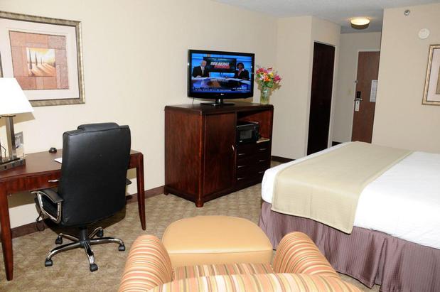 Images Holiday Inn Express Peachtree Corners-Norcross by IHG
