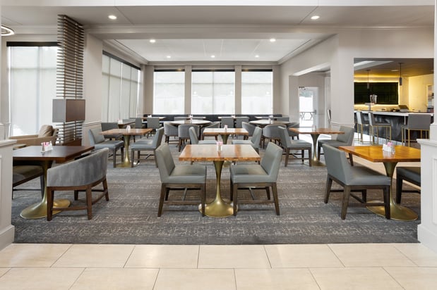 Images Crowne Plaza Nashville Airport by IHG