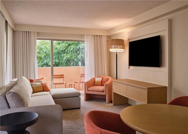 Images The Ambassador Hotel of Waikiki, Tapestry Collection by Hilton