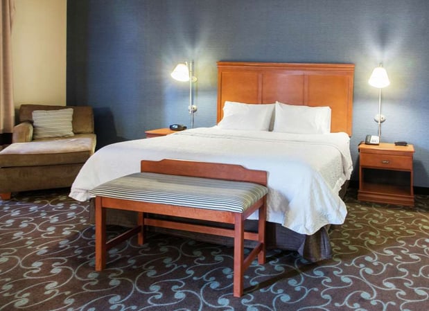 Images Hampton Inn & Suites Chicago Deer Park