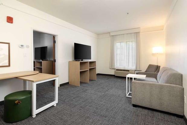 Images Spark by Hilton Savannah Airport