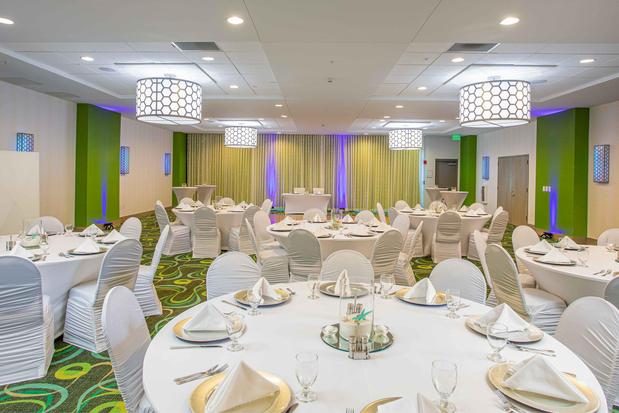 Images Holiday Inn Resort Fort Walton Beach by IHG