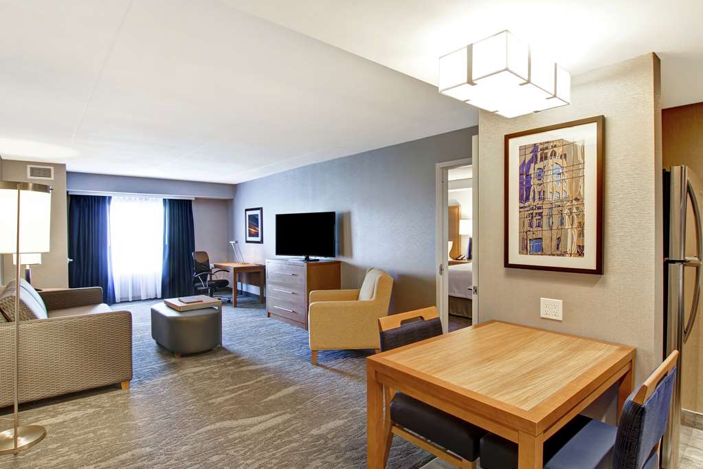 Guest room Homewood Suites by Hilton Ottawa Kanata Kanata (613)270-2050