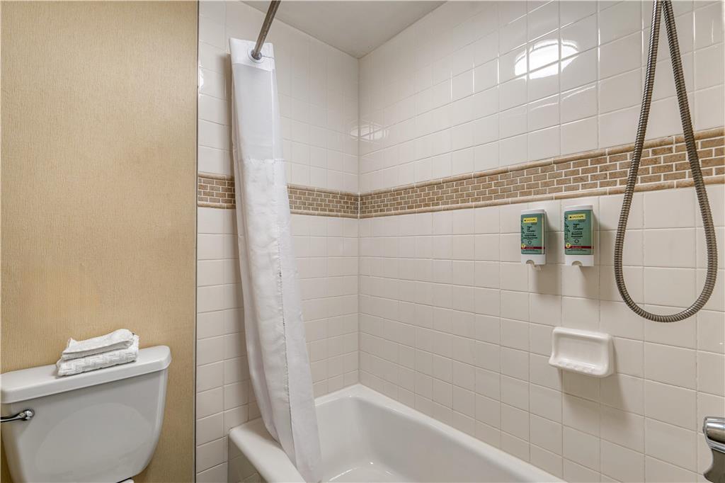 King Suite Bathroom