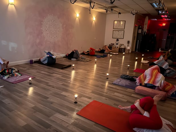 Images SOHAM YOGA