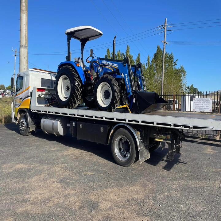 Images A1 Tilt Tray Transport