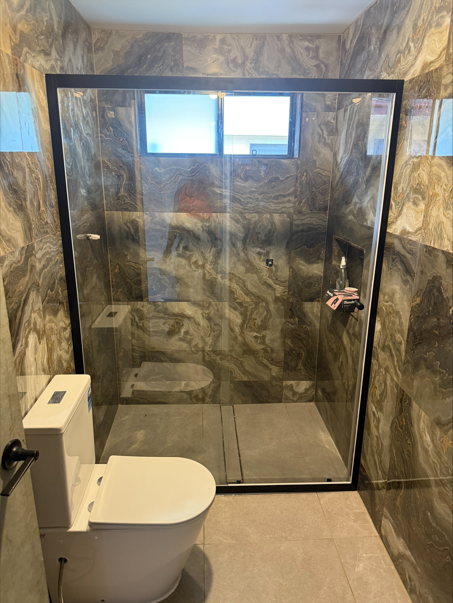 Images SAW Showerscreens