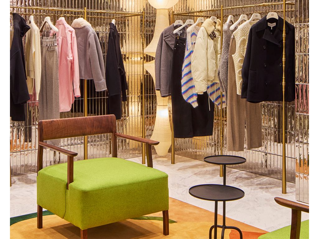 Images ロエベ 伊勢丹新宿店3F