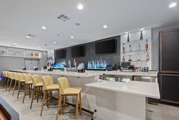 Images Holiday Inn Gonzales by IHG