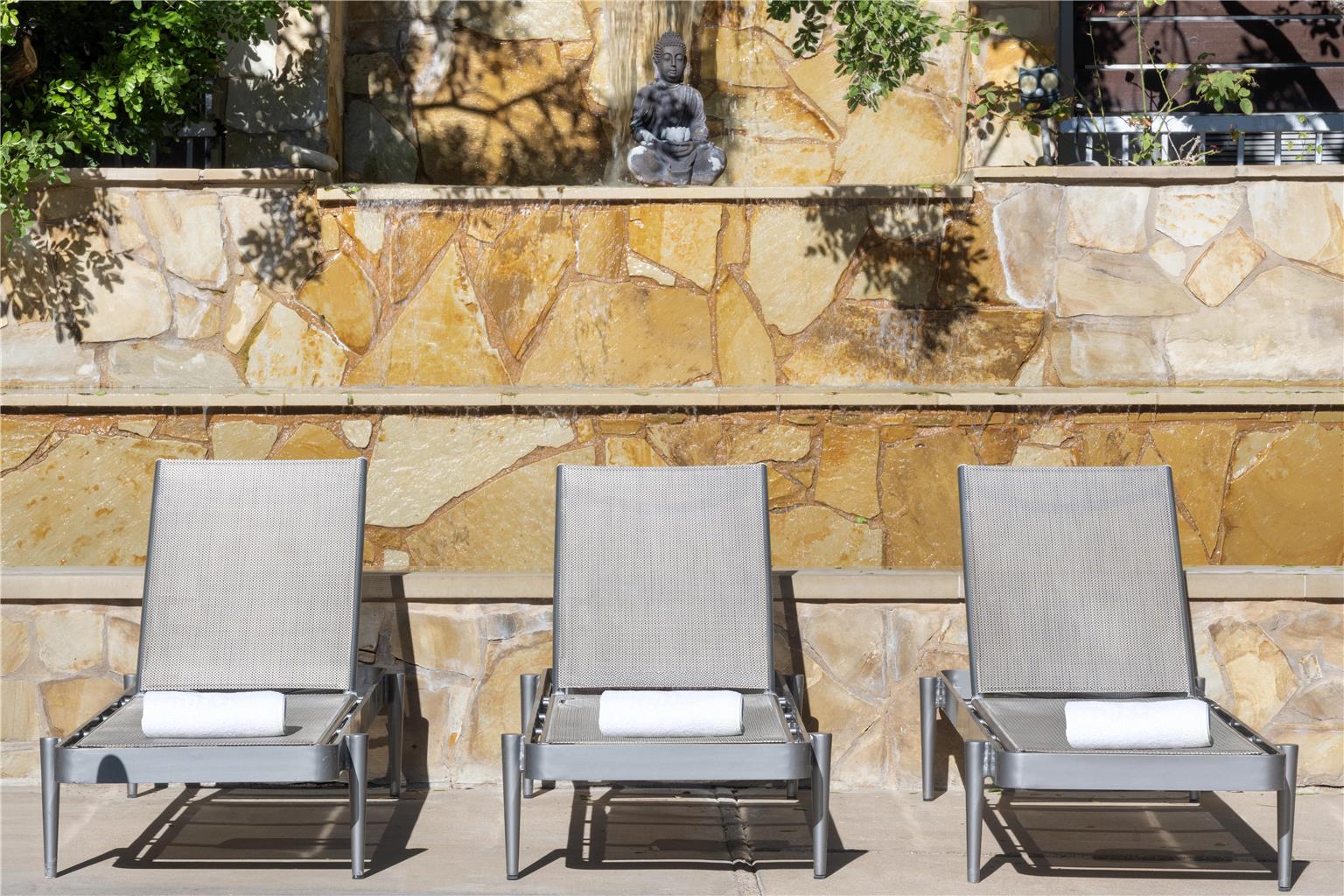 Pool Seating 
