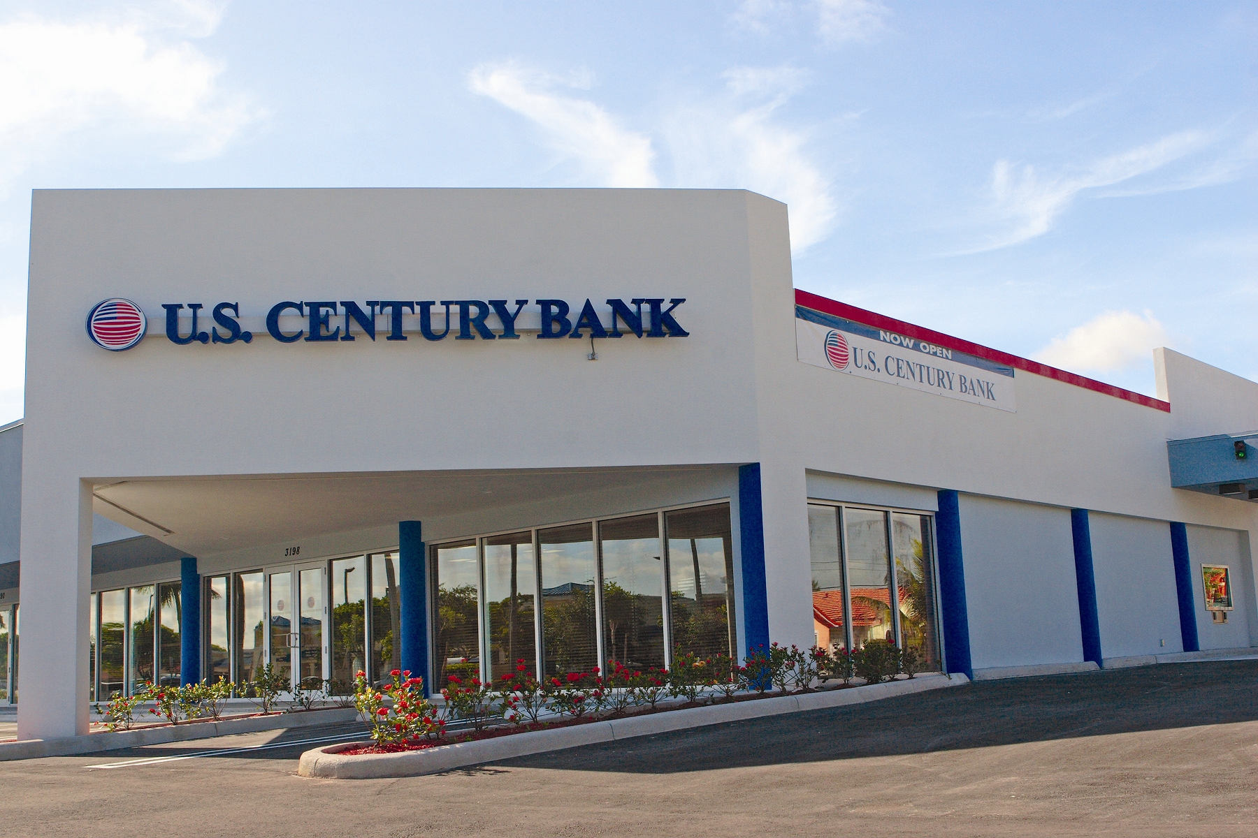 US Century Bank Photo