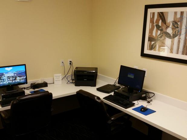 Images Holiday Inn Express & Suites Atascocita - Humble - Kingwood by IHG