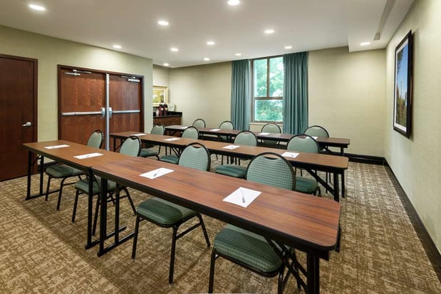 Images Hampton Inn & Suites National Harbor/Alexandria Area