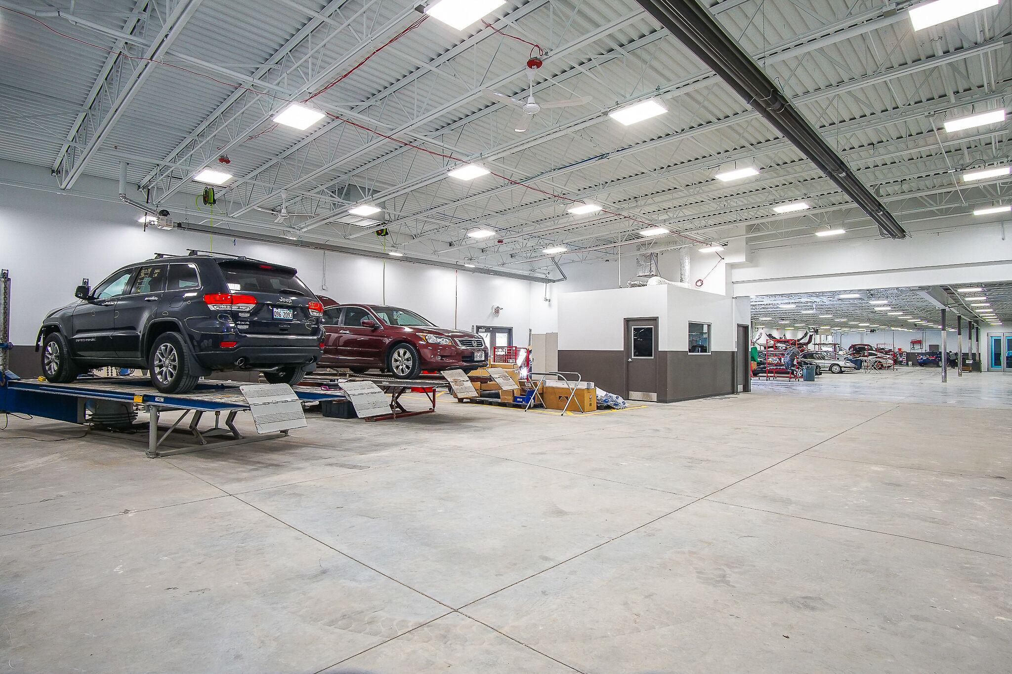 Crash Champions Collision Repair in Batavia, IL (630) 2392950