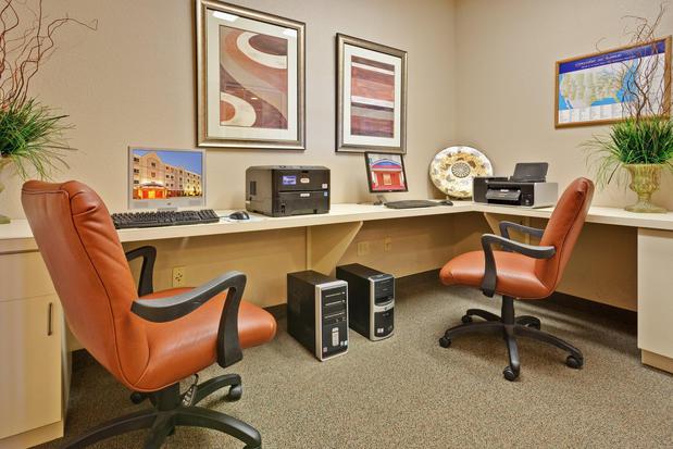 Images Candlewood Suites Clarksville by IHG