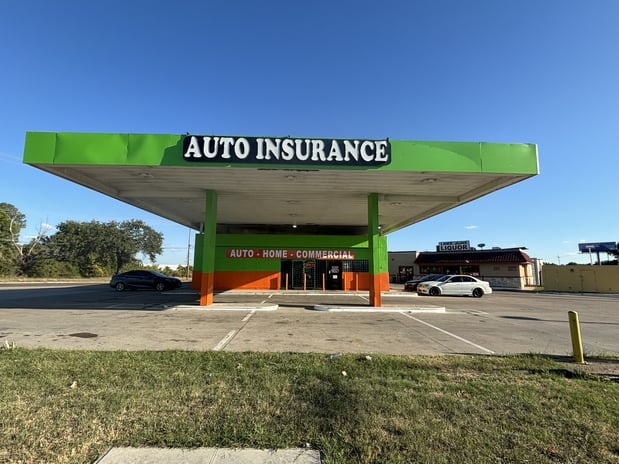 Images La Familia Auto Insurance