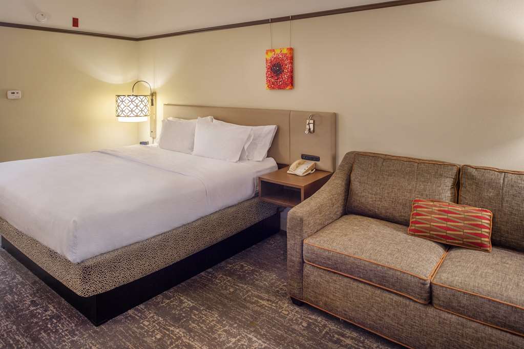 Guest room
