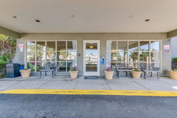 Images Mission Villa Senior Living