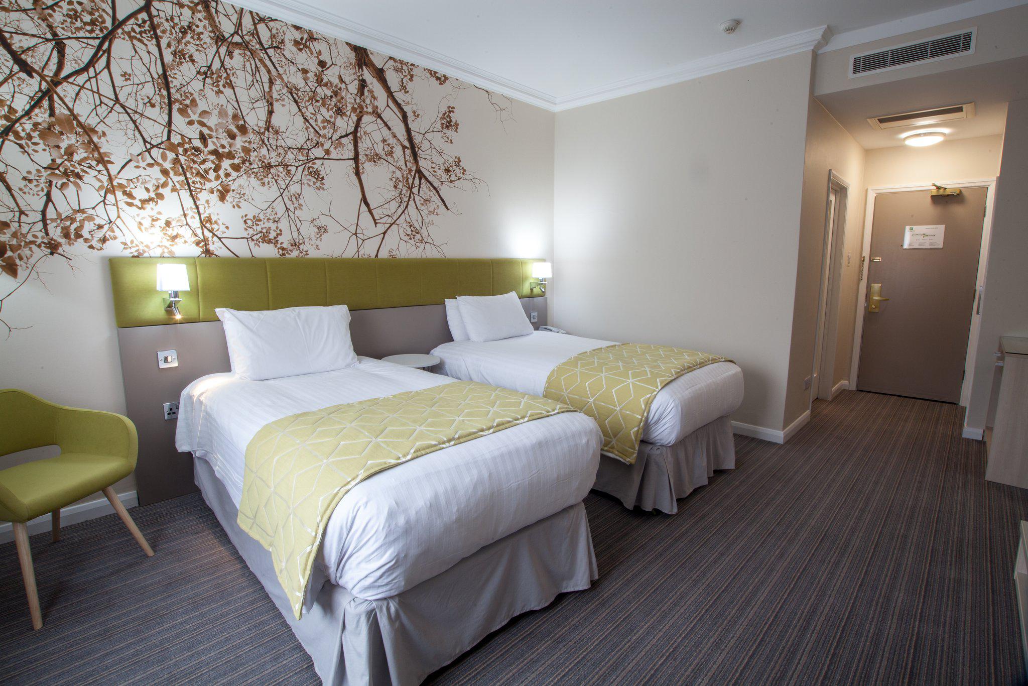 Holiday Inn Corby - Kettering A43, an IHG Hotel Corby 01536 401020
