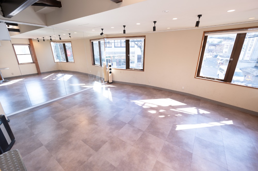 Images アドリブカフェ・スタジオ