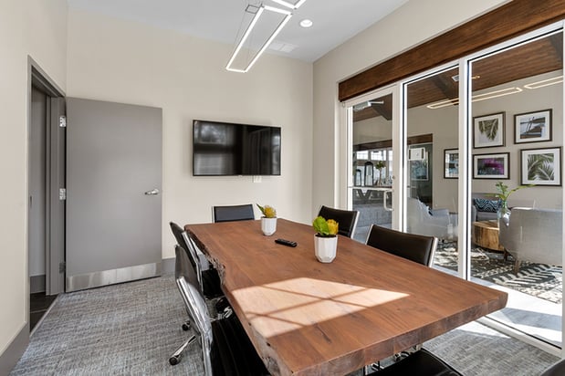 Images The Hamilton at Lakeside