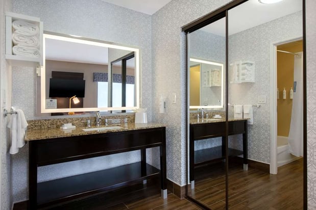 Images Hampton Inn & Suites Harvey/New Orleans West Bank