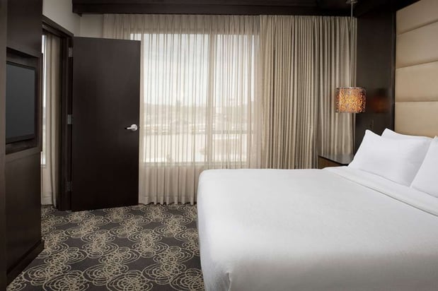 Images Embassy Suites by Hilton Knoxville West