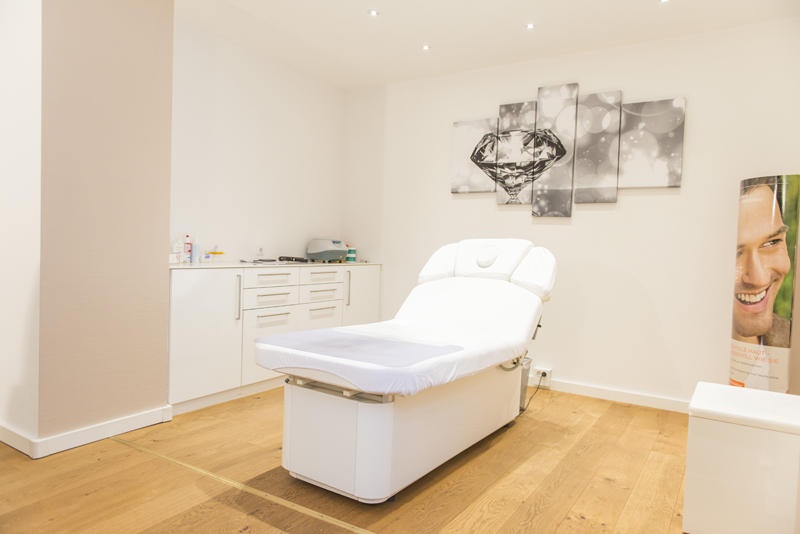 Dr. med. Murat Dagdelen, Heinrich-Heine-Allee 38 in Düsseldorf