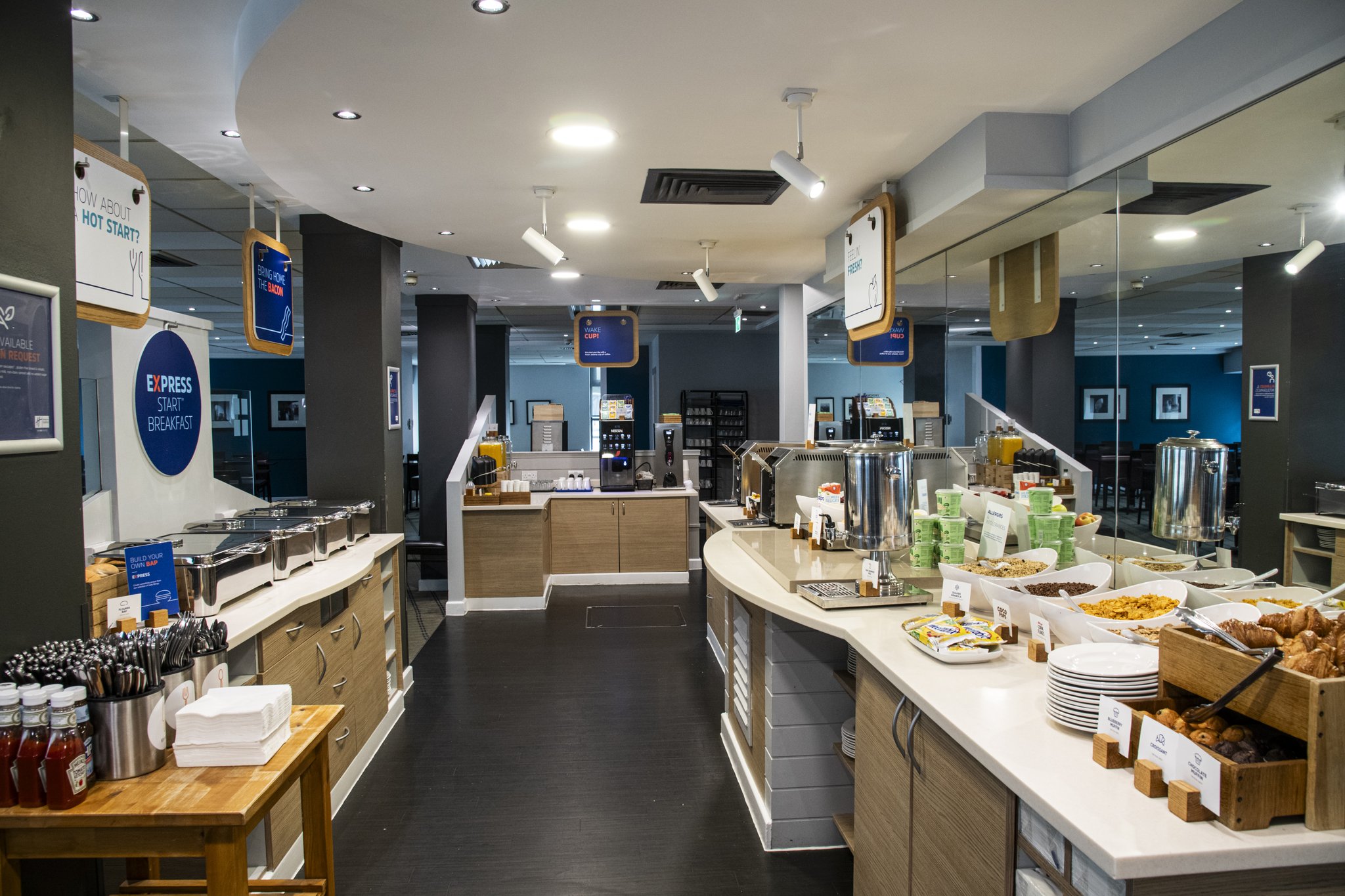 Images Holiday Inn Express Glasgow - City Ctr Riverside by IHG