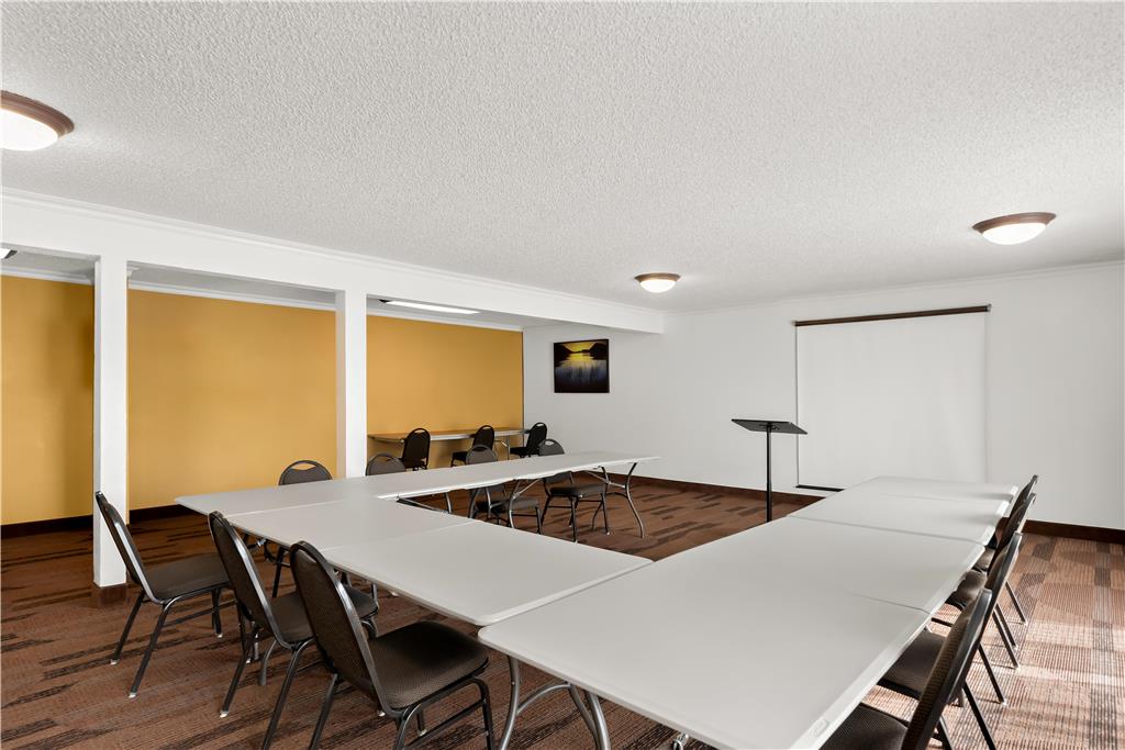 Meeting Room / Banquet Space