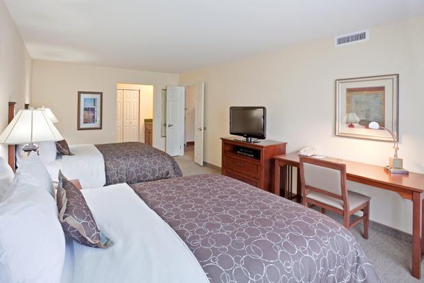 Images Staybridge Suites Everett - Paine Field, an IHG Hotel