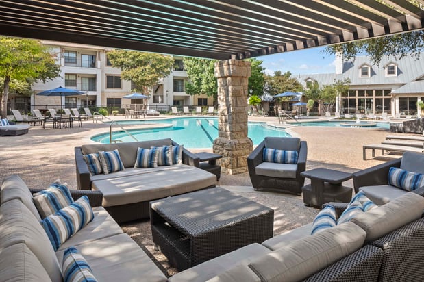 Images Camden Stoneleigh Apartments