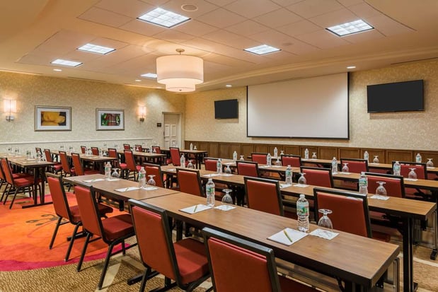 Images Hilton Garden Inn Wayne