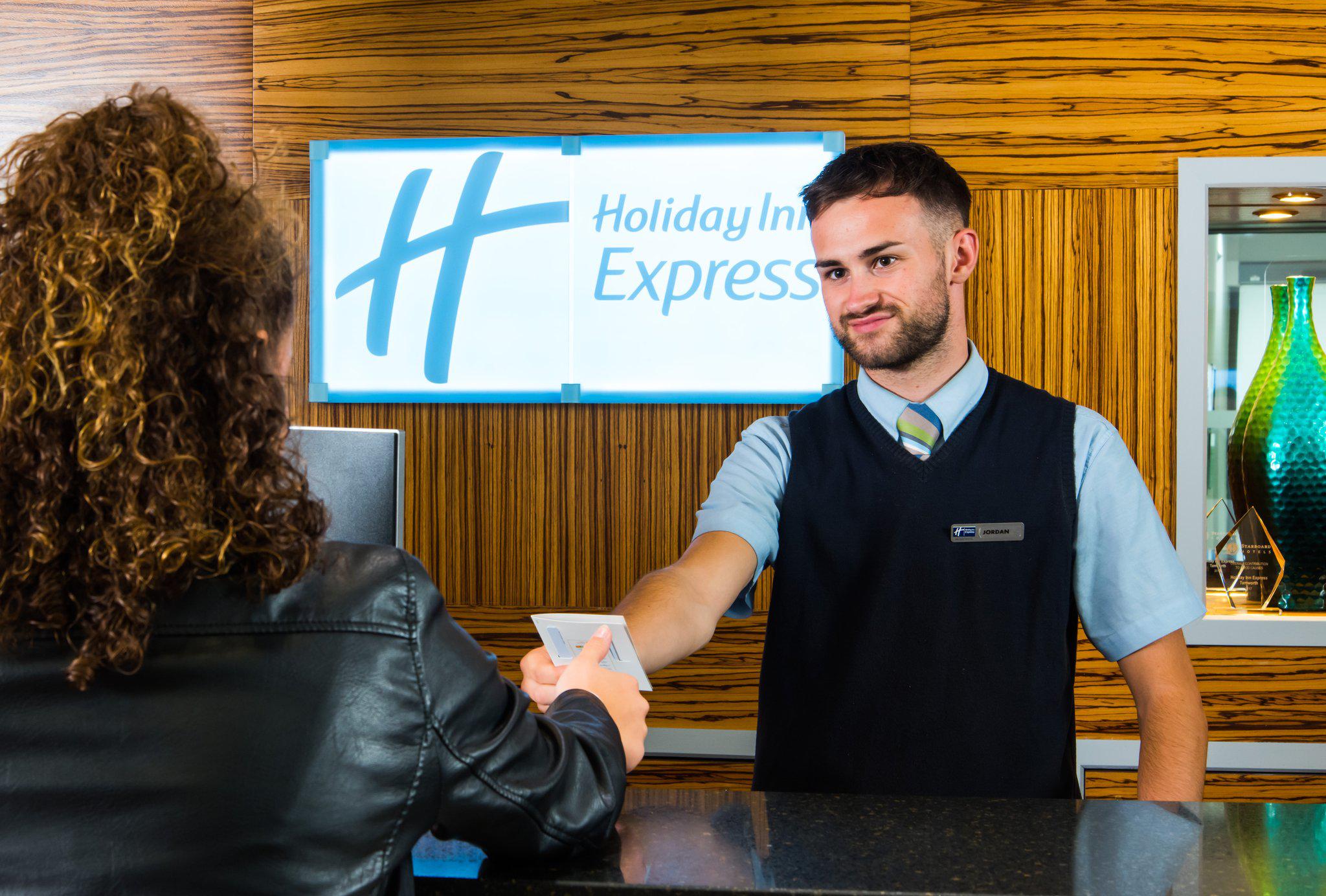 Holiday Inn Express Tamworth, an IHG Hotel Tamworth 01827 303220