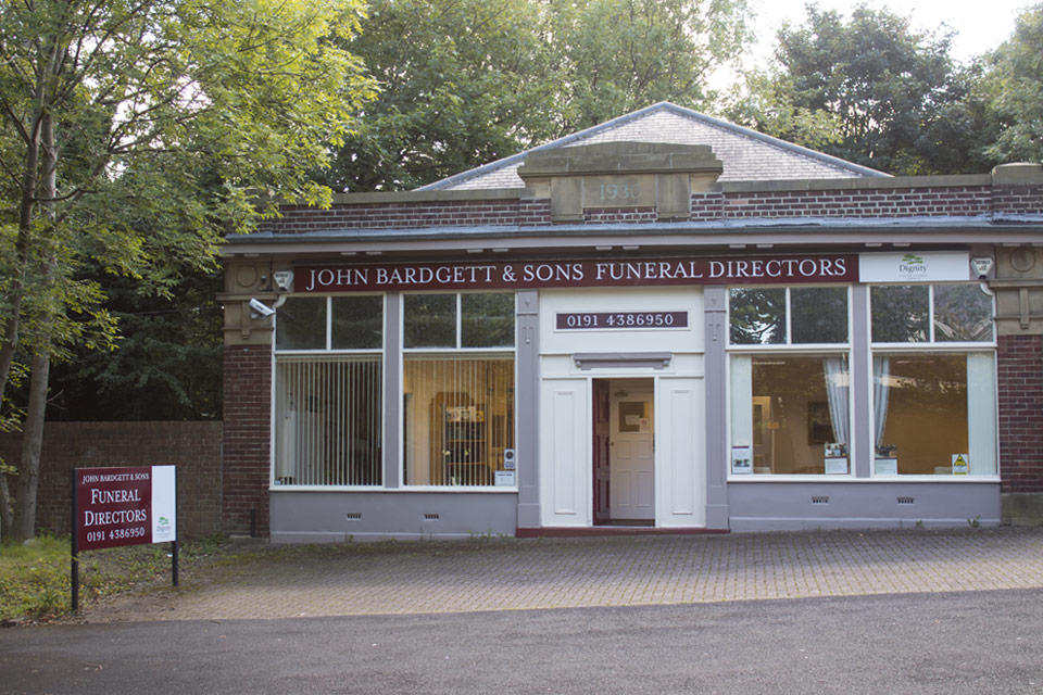 Images Closed - John Bardgett & Sons Funeral Directors