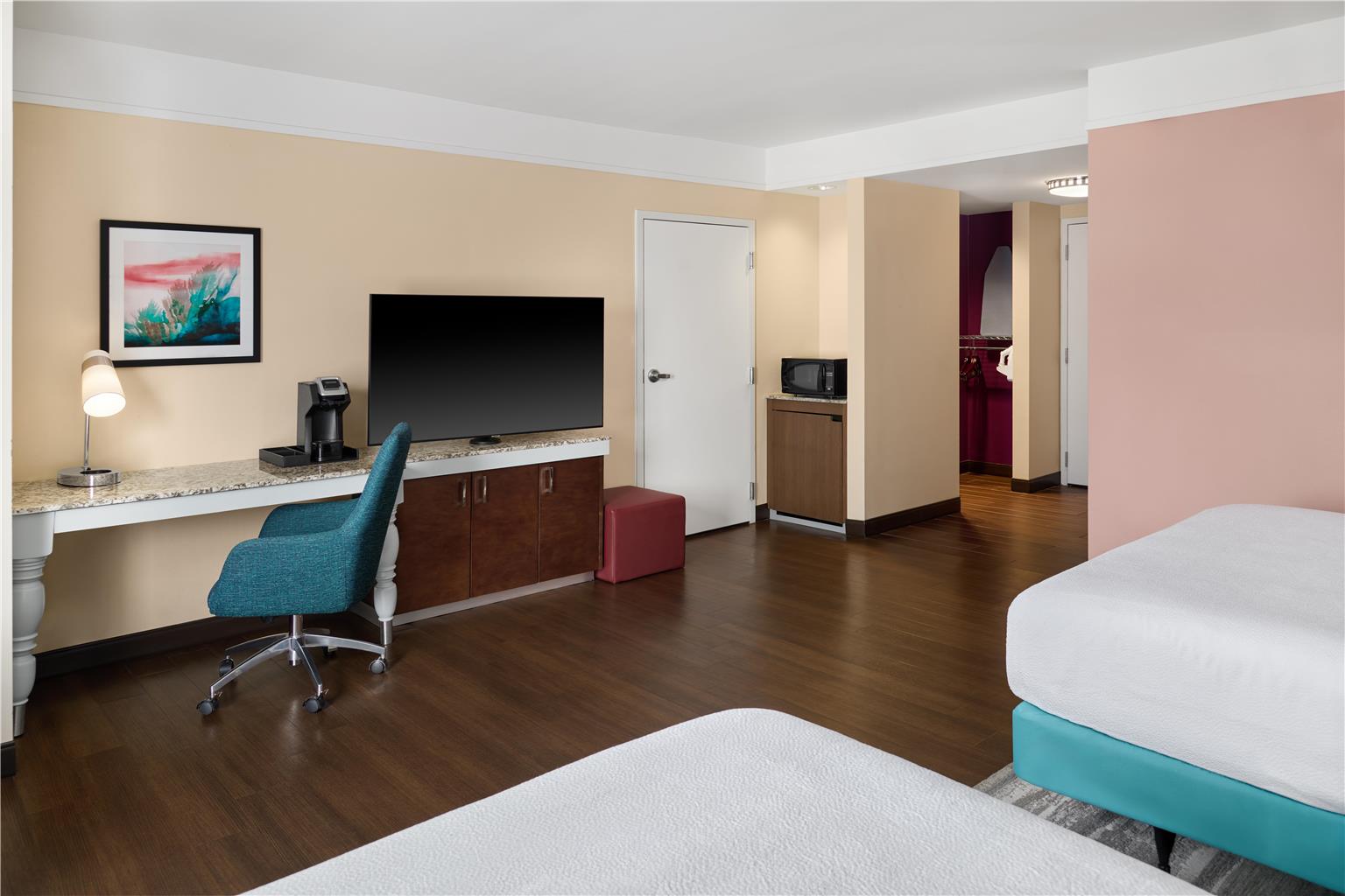 Guest room