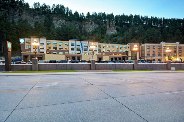 Images Tru by Hilton Deadwood