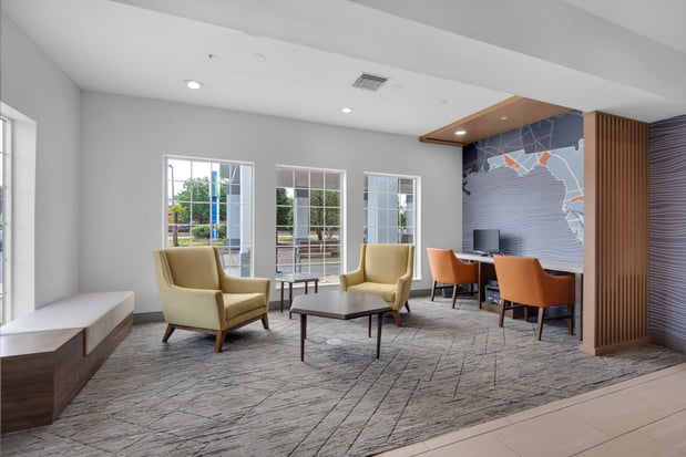 Images Holiday Inn Express & Suites Destin E - Commons Mall Area by IHG
