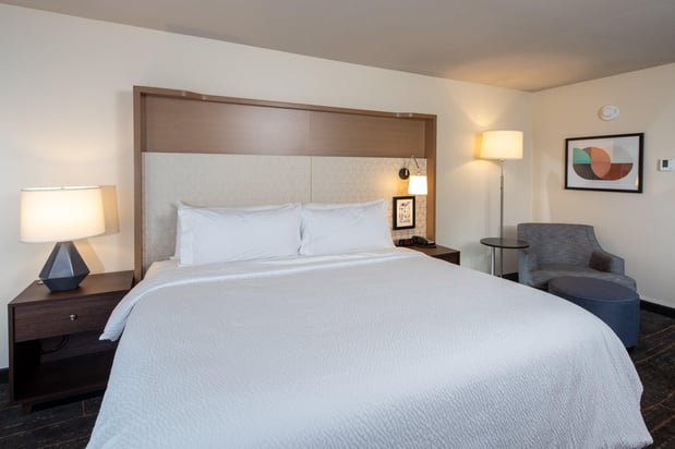 Images Holiday Inn & Suites Detroit - Troy by IHG