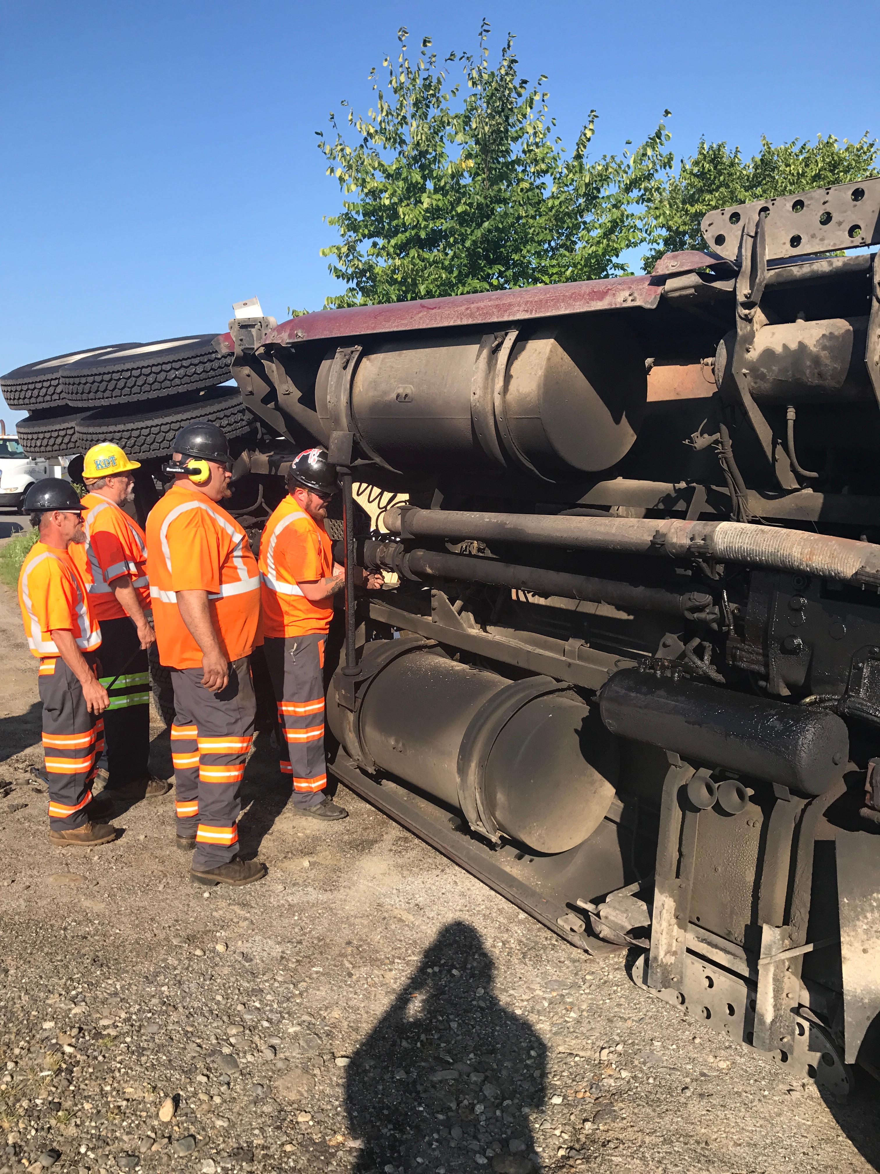 Tire Repair Near Me Open Sunday >> KDT Towing & Repair Inc., Augusta Maine (ME ... Tire Repair Near Me Open Sunday >> KDT Towing & Repair Inc., Augusta Maine (ME ...