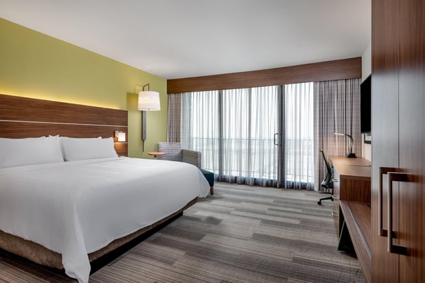 Images Holiday Inn Express & Suites Santa ANA - Orange County by IHG